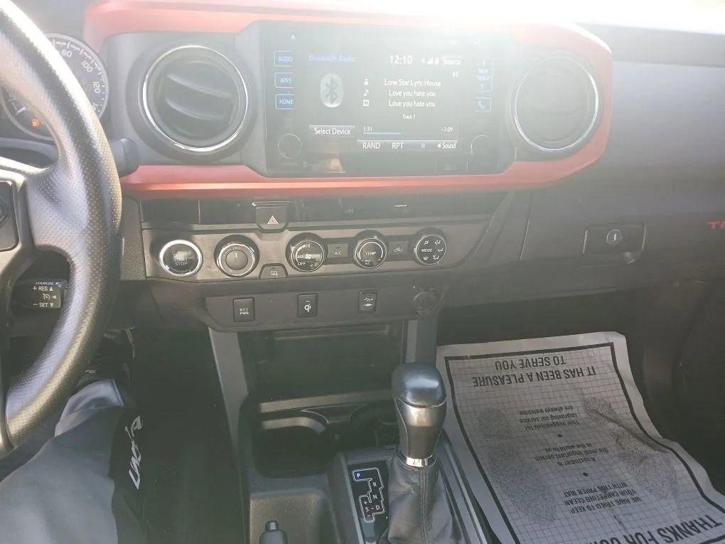 Used 2017 Toyota Tacoma TRD Off-Road w/ Tow Package (A/T) image 13