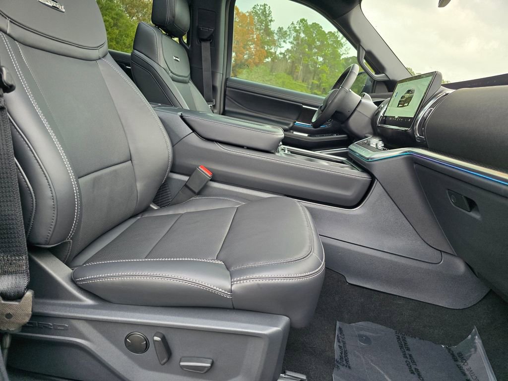 New 2025 Ford Expedition Platinum w/ Stealth Appearance Package image 72