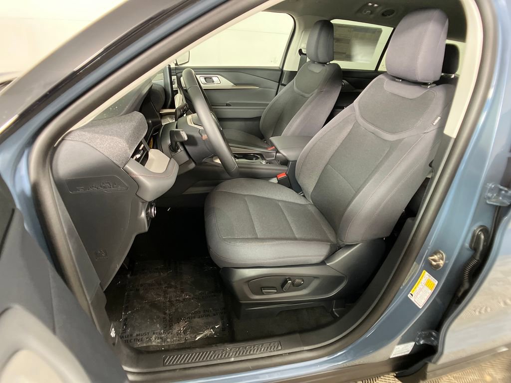 New 2026 Ford Explorer Active RWD image 29