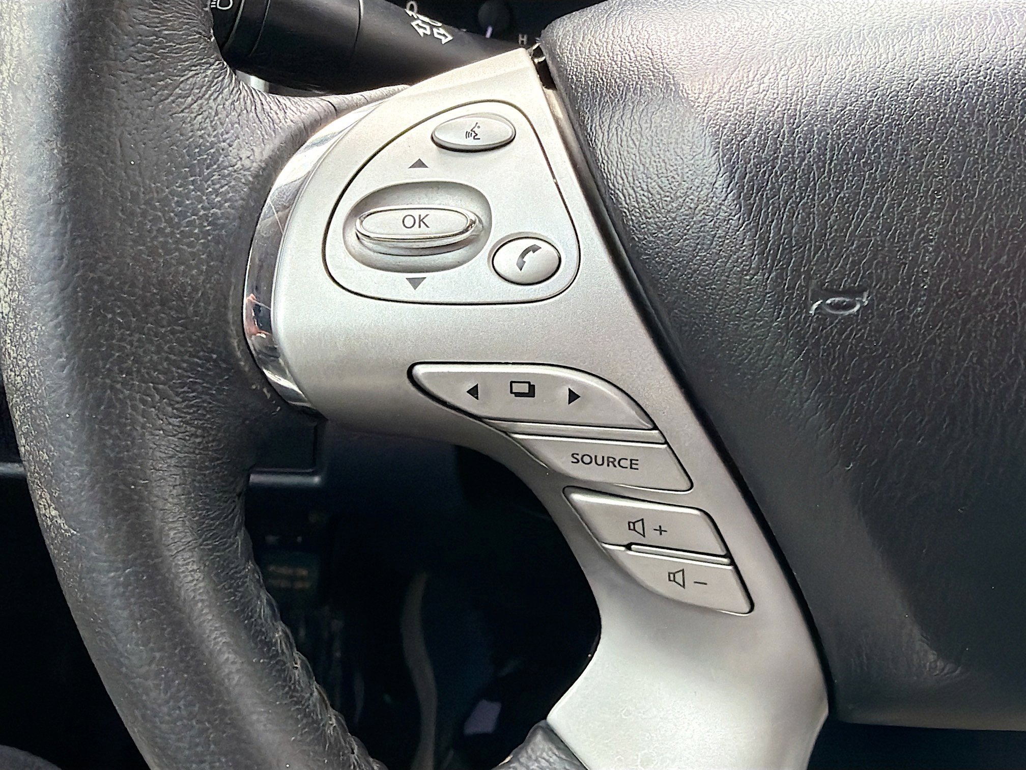 Used 2015 Nissan Murano SL w/ SL Technology Package image 35