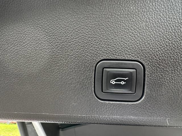 Used 2016 Cadillac SRX Performance w/ Driver Awareness Package AWD/4WD image 18