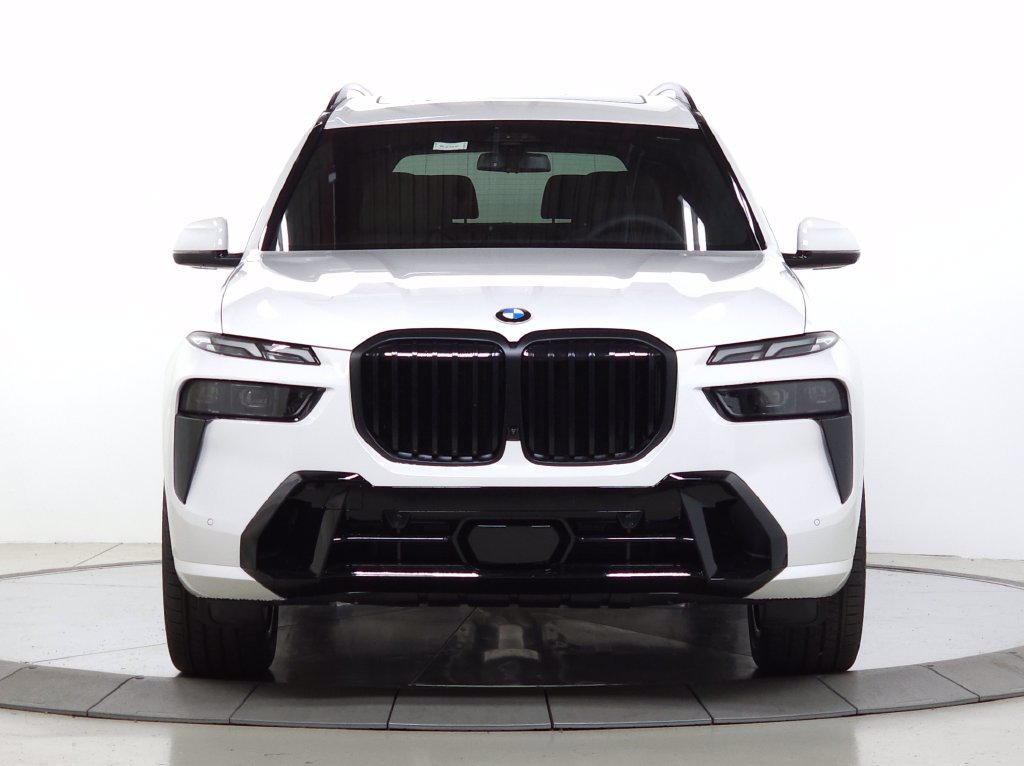 New 2027 BMW X7 xDrive40i w/ Executive Package AWD/4WD image 2