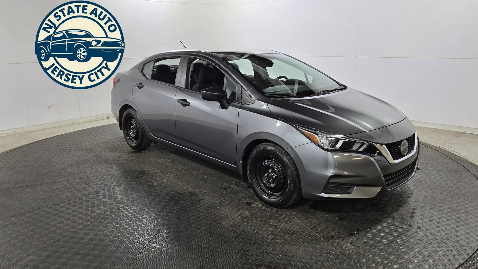 Used 2021 Nissan Versa S FWD image 9