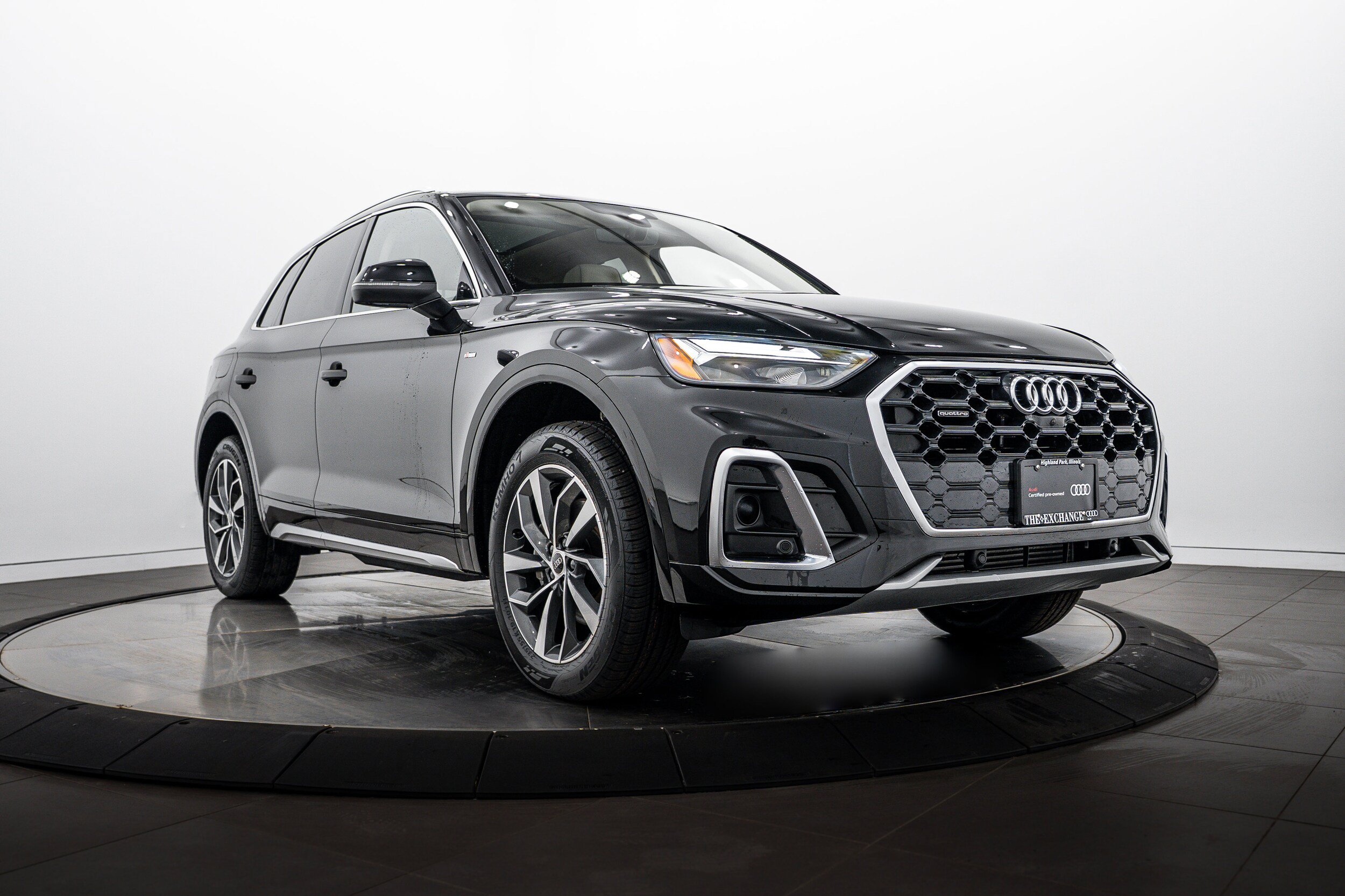 Certified 2023 Audi Q5 2.0T Premium Plus w/ Premium Plus Package AWD/4WD image 1