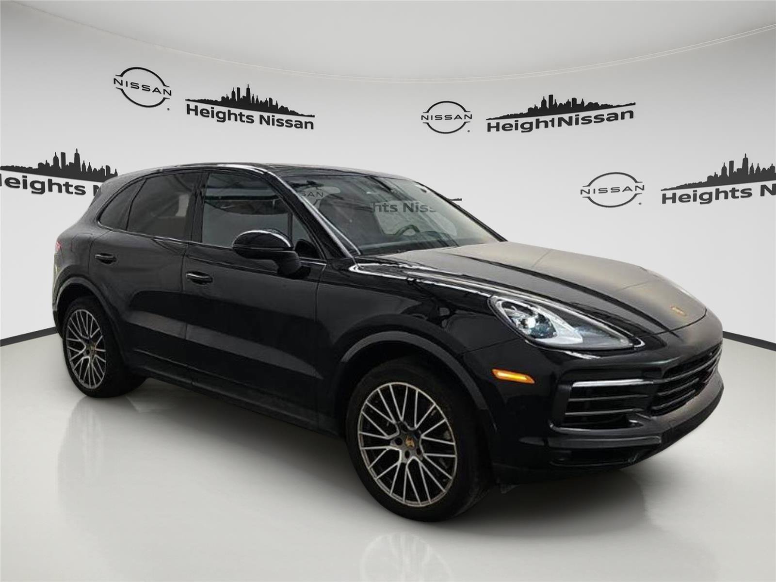 Used 2023 Porsche Cayenne Platinum Edition AWD/4WD image 7