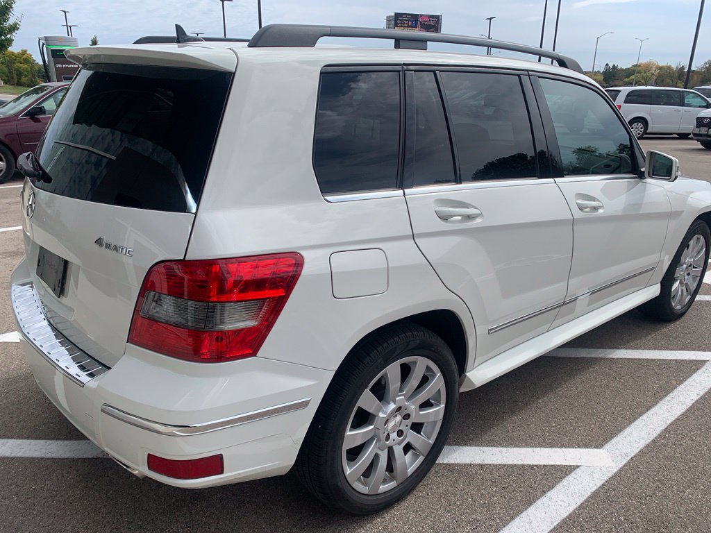 Used 2010 Mercedes-Benz GLK 350 4MATIC image 5