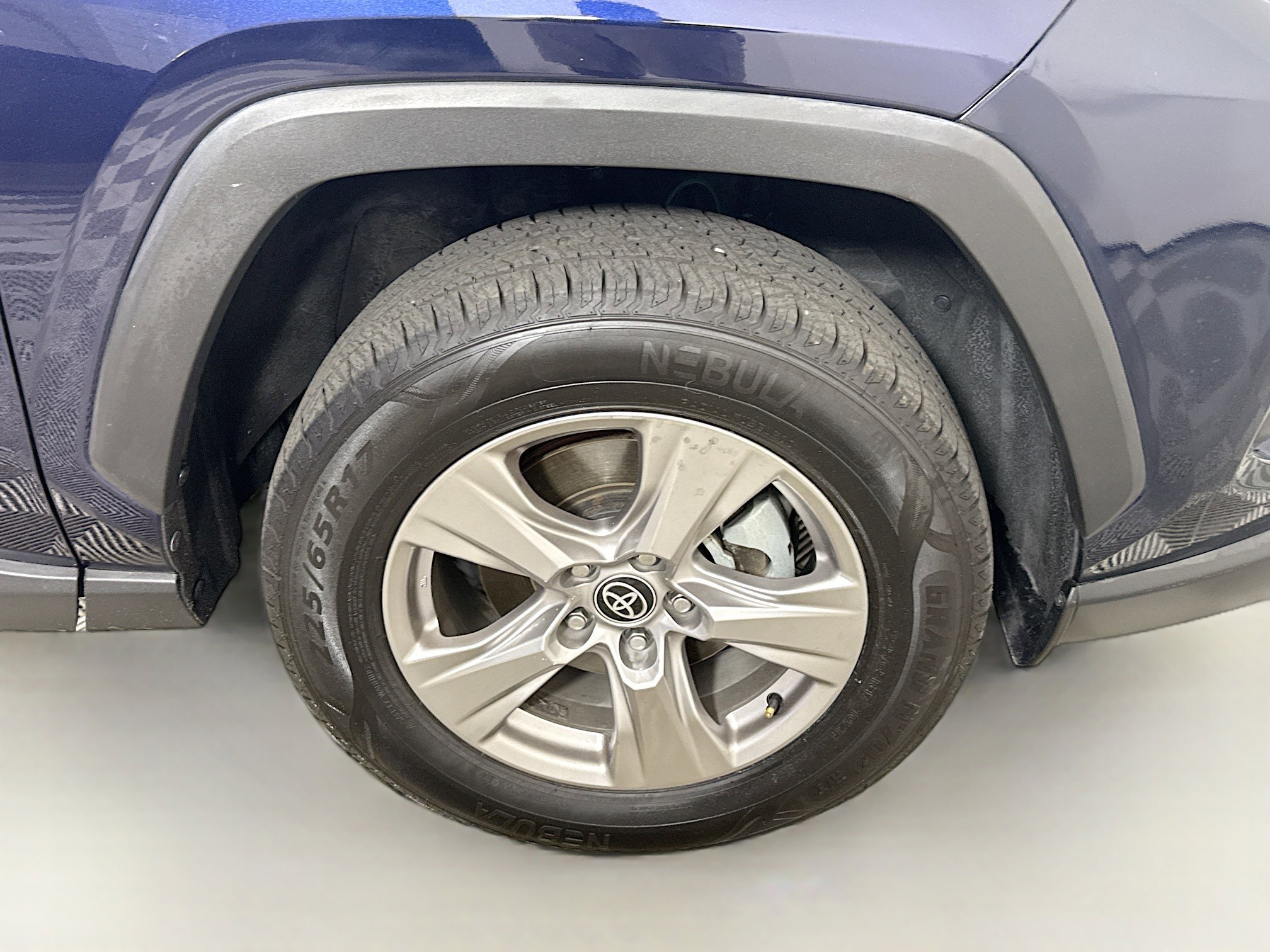 Used 2022 Toyota RAV4 XLE w/ Convenience Package image 32