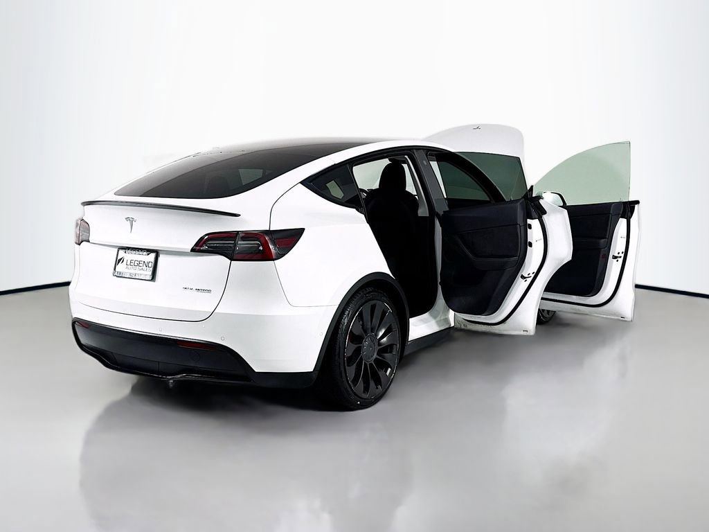Used 2022 Tesla Model Y Performance image 28