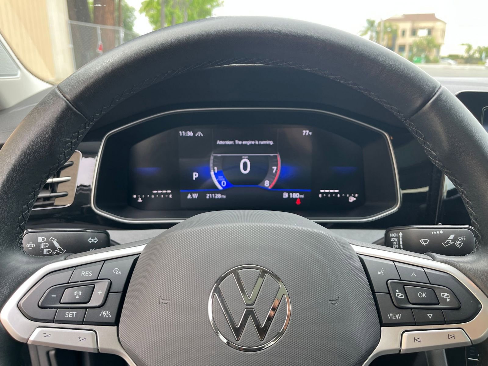 Used 2025 Volkswagen Jetta SE image 28