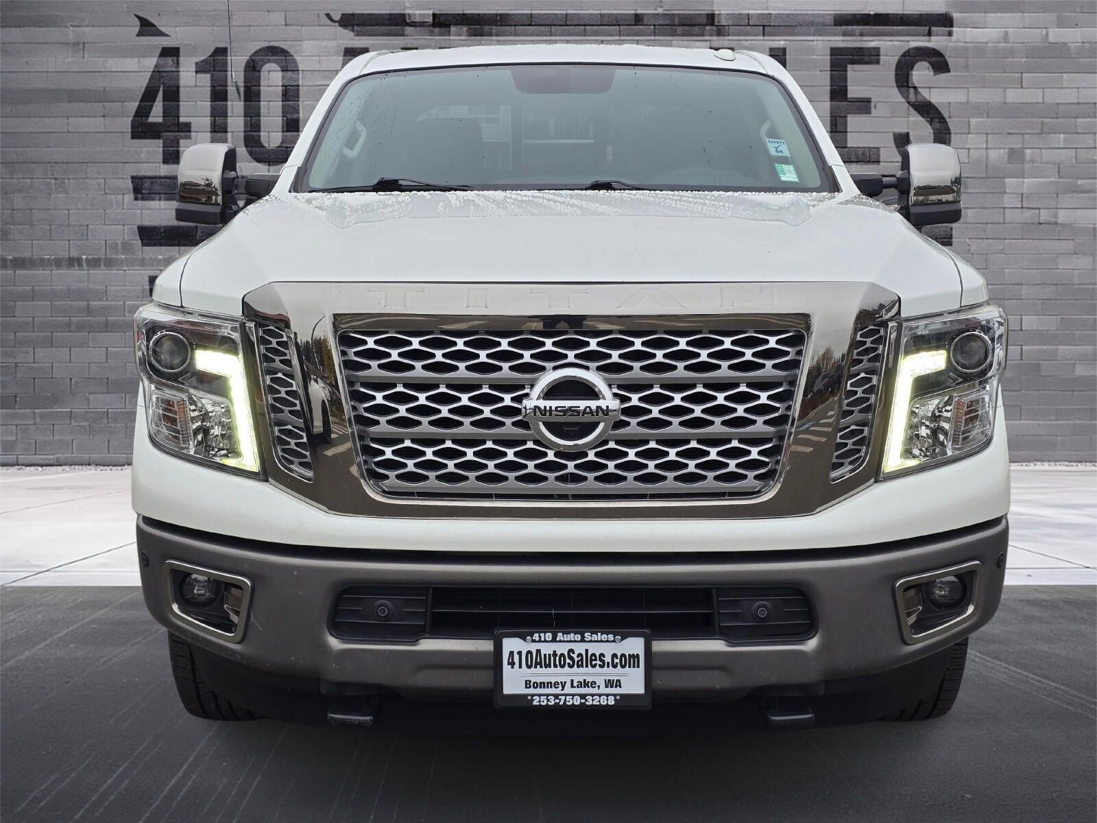 Used 2019 Nissan Titan Platinum Reserve w/ Platinum Utility Package AWD/4WD image 5