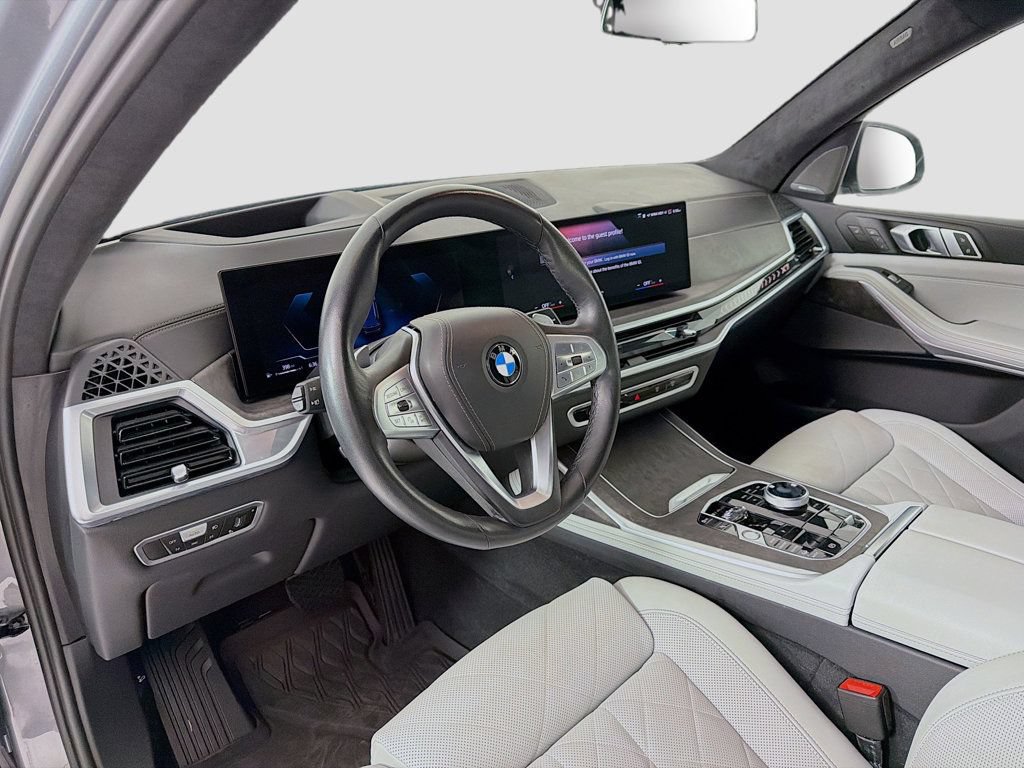 Used 2023 BMW X7 xDrive40i w/ Executive Package AWD/4WD image 9