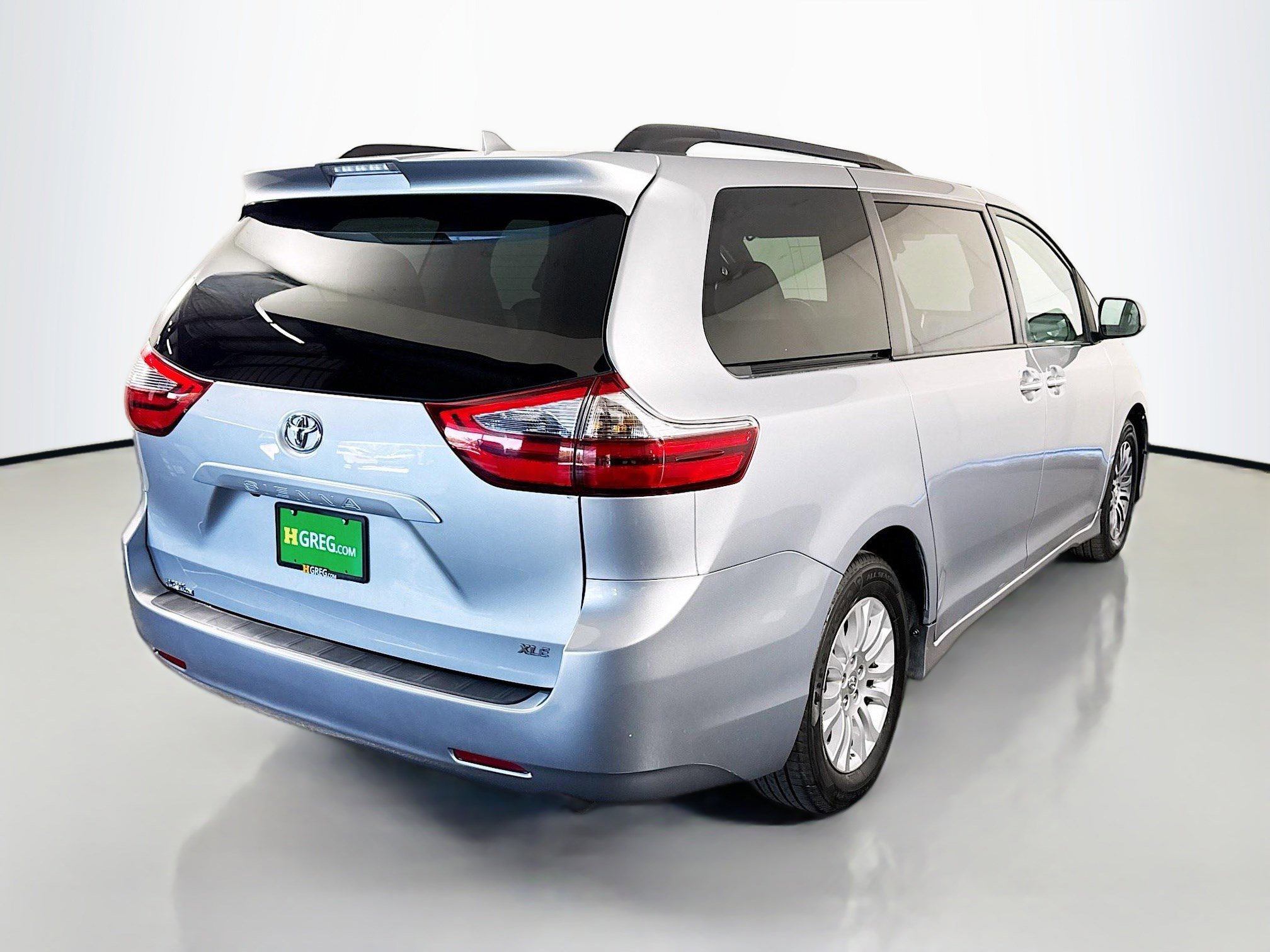 Used 2020 Toyota Sienna XLE FWD image 10
