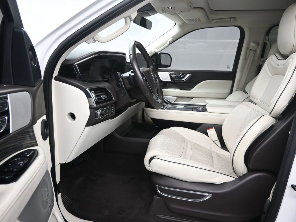 Used 2020 Lincoln Navigator Black Label image 9