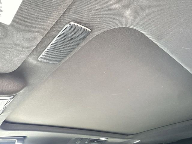 Certified 2022 Cadillac Escalade Premium Luxury image 21