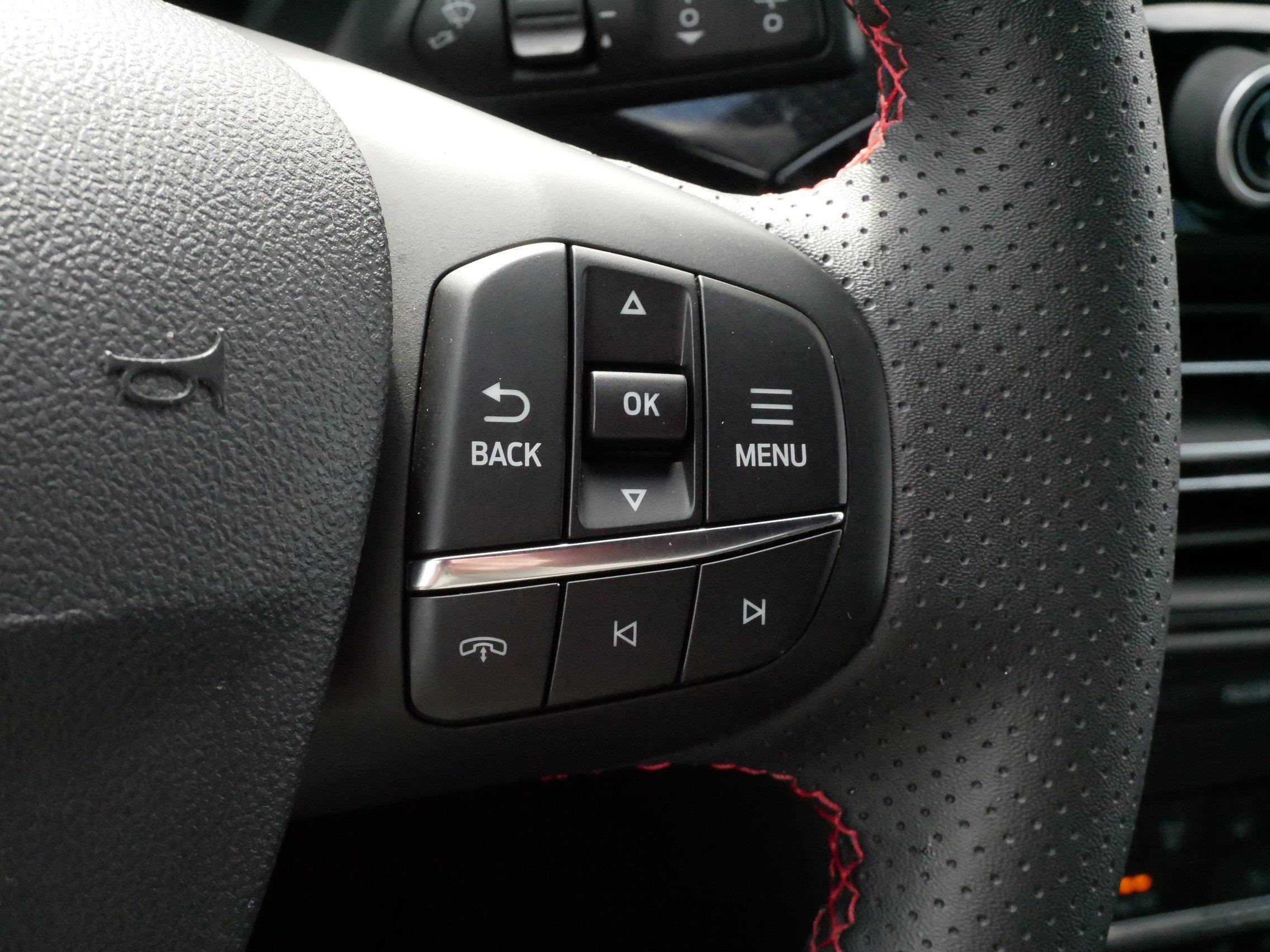 Used 2025 Ford Escape ST-Line AWD/4WD image 26