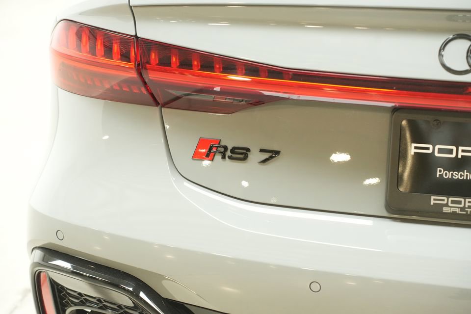 Used 2023 Audi RS 7 Sportback AWD/4WD image 40