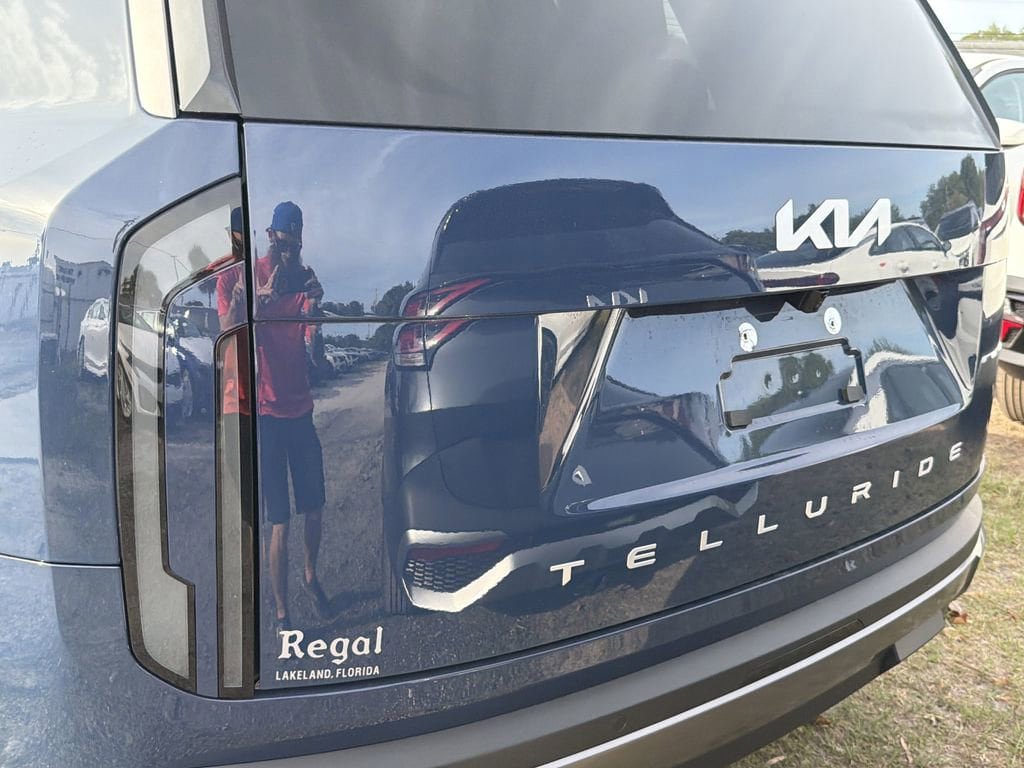 Used 2027 Kia Telluride S FWD image 10