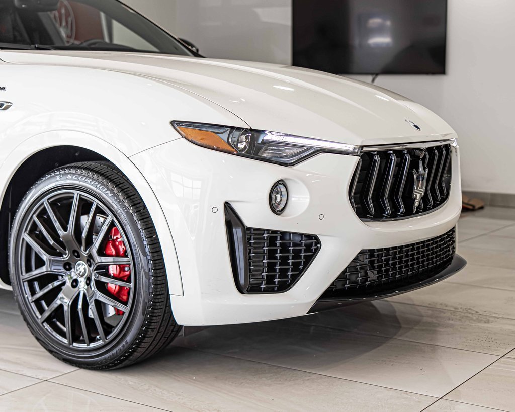 Used 2024 Maserati Levante Modena Ultima image 3