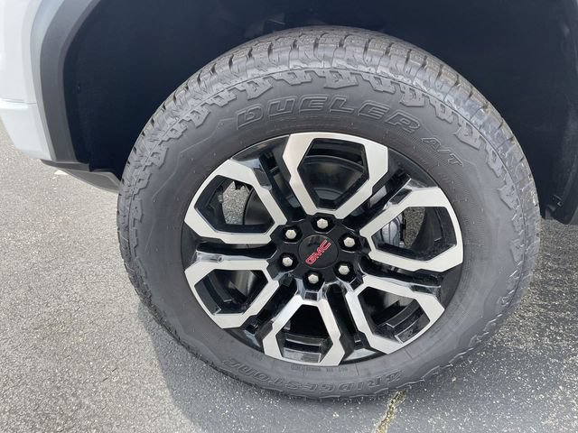 New 2026 GMC Canyon AT4 w/ Nightfall Essentials Package AWD/4WD image 10