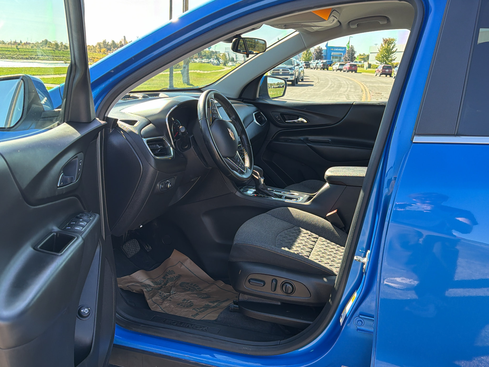 Used 2024 Chevrolet Equinox LT AWD/4WD image 13