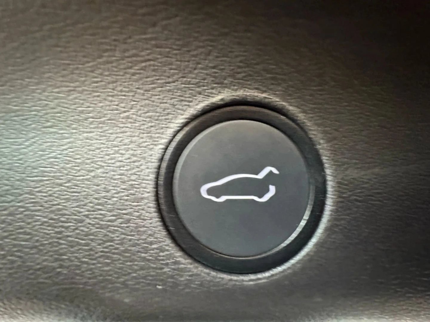 Used 2022 Tesla Model Y Performance AWD/4WD image 44