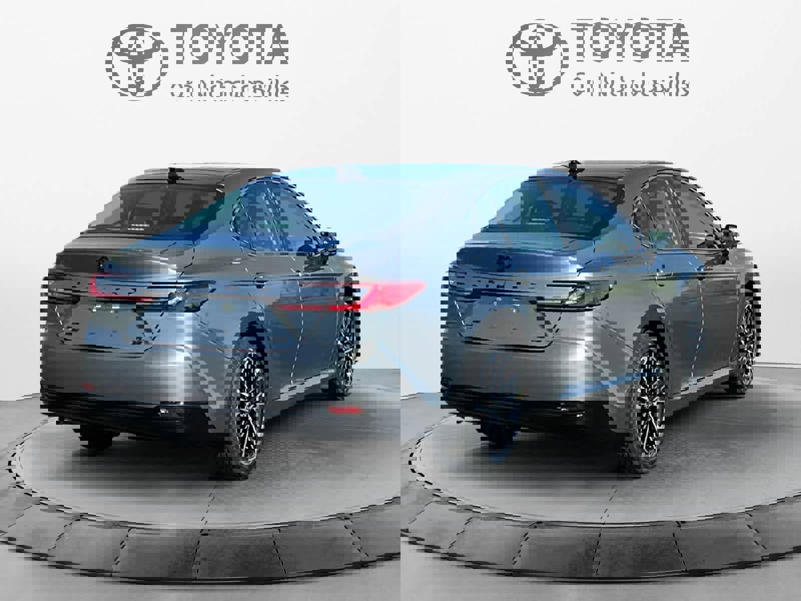 Used 2026 Toyota Camry XLE image 6