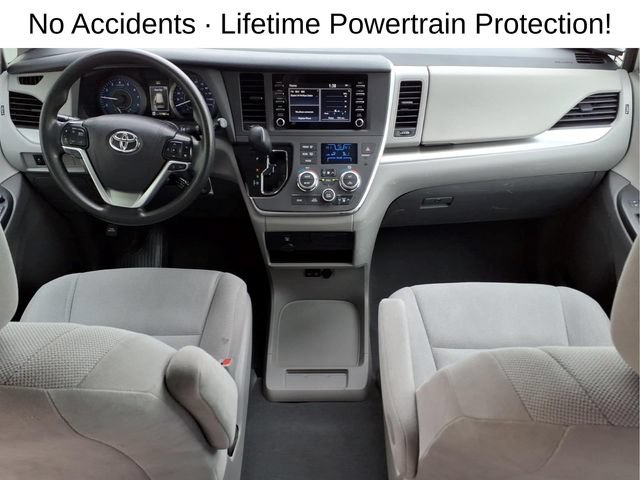 Used 2020 Toyota Sienna L FWD image 21