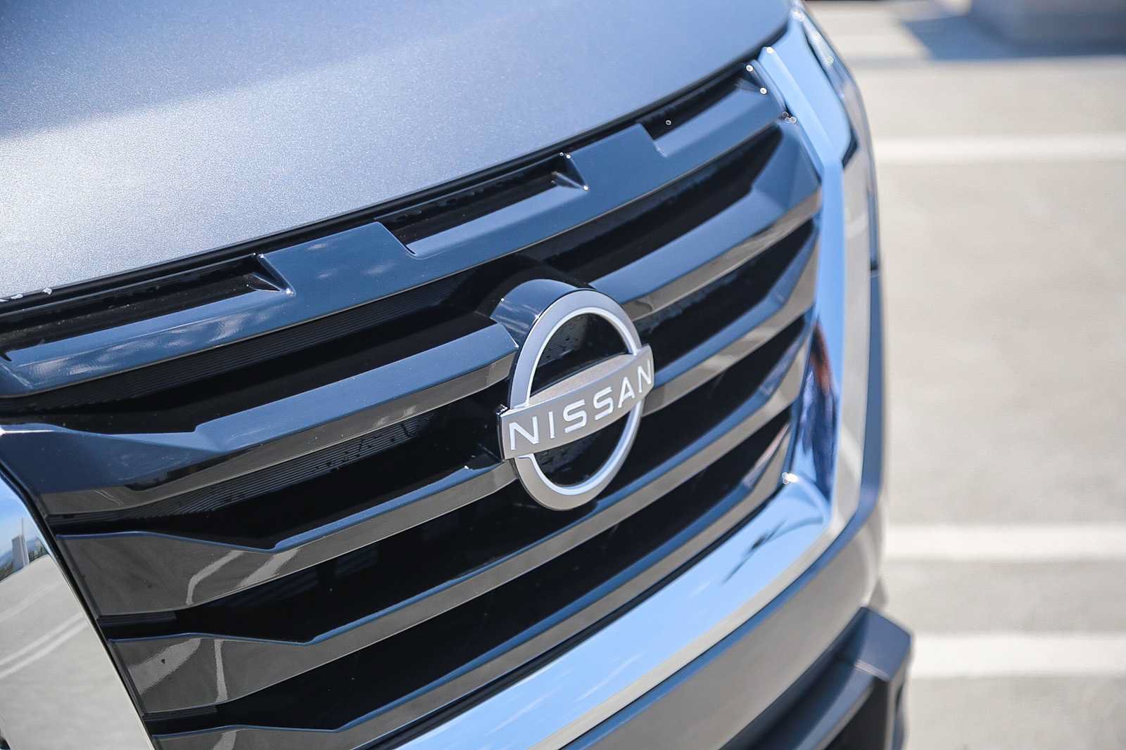 New 2025 Nissan Pathfinder SV FWD image 5