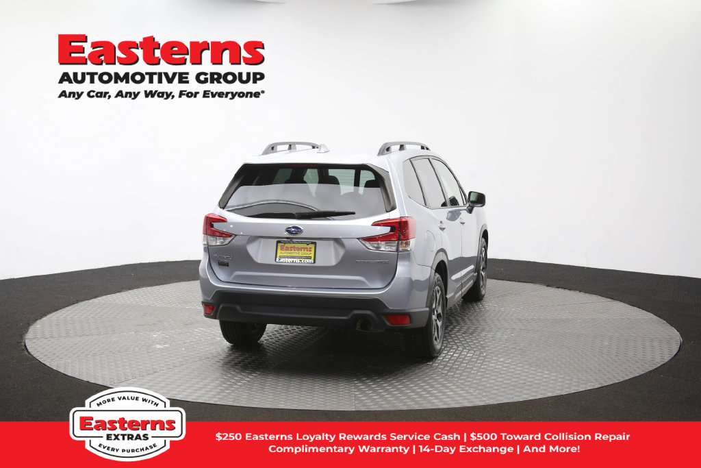 Used 2022 Subaru Forester Premium AWD/4WD image 43