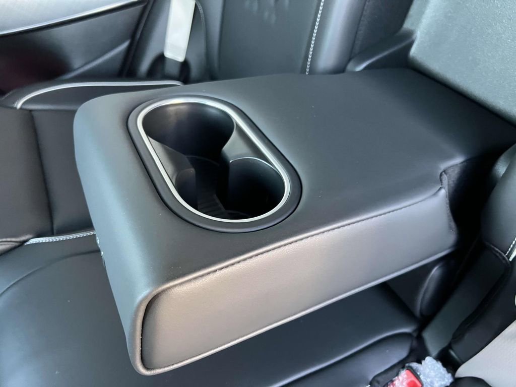 New 2025 Genesis Electrified GV70 Advanced w/ Prestige Package image 10