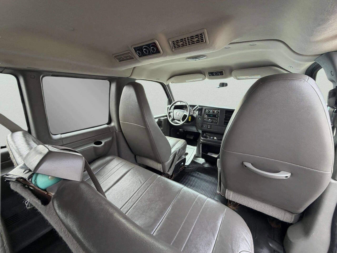 Used 2010 GMC Savana 2500 LS w/ Power Package image 22