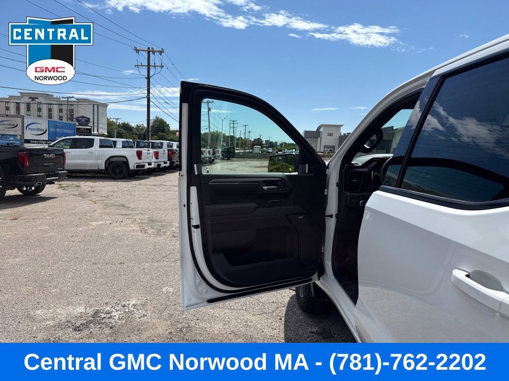 New 2026 GMC Sierra 1500 AT4 w/ Technology Package AWD/4WD image 12