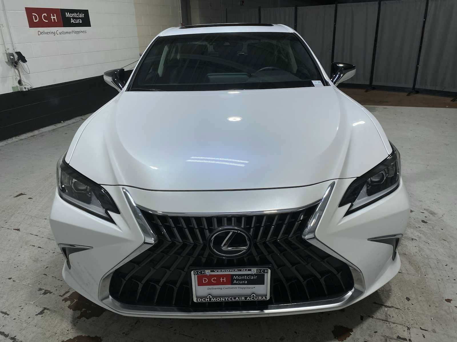 Used 2024 Lexus ES 350 w/ Premium Package FWD image 6