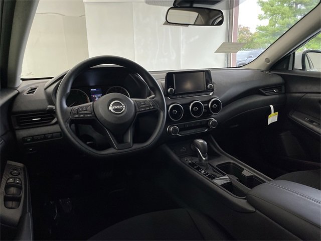 Certified 2025 Nissan Sentra S image 17