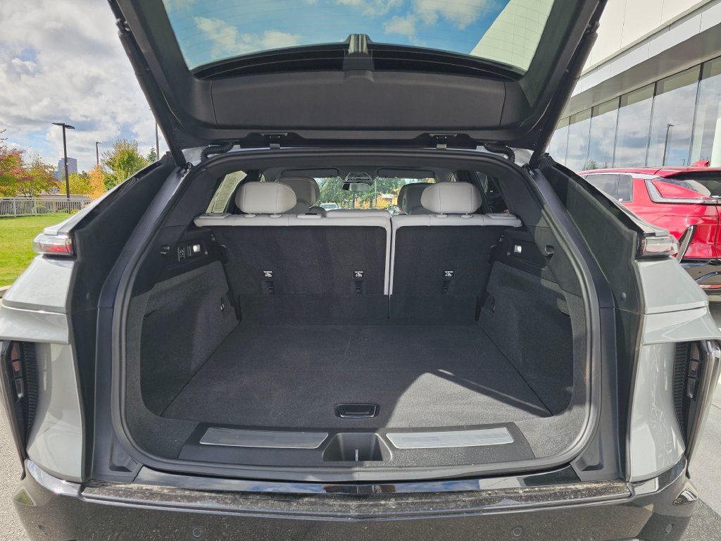 Certified 2024 Cadillac Lyriq Sport AWD/4WD image 18