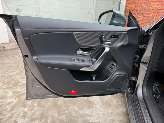 Used 2025 Mercedes-Benz CLA 250 4MATIC image 10