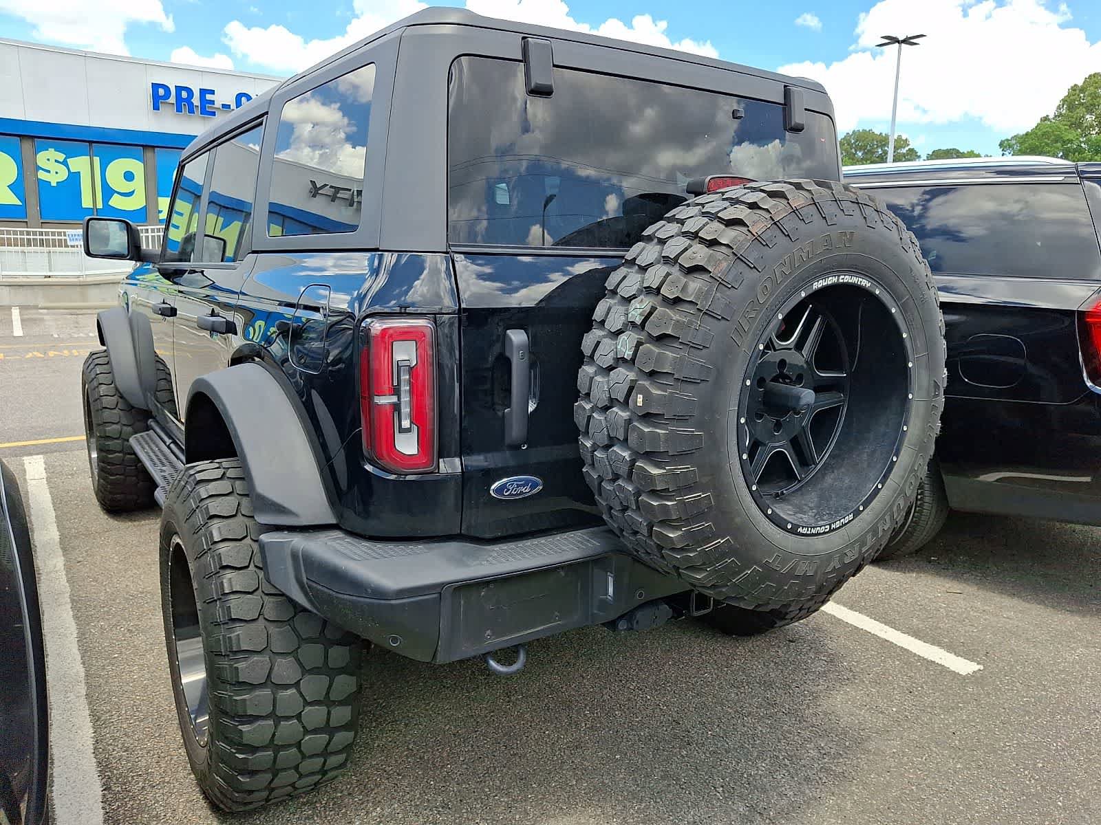 Used 2023 Ford Bronco Badlands w/ Sasquatch Package AWD/4WD image 4