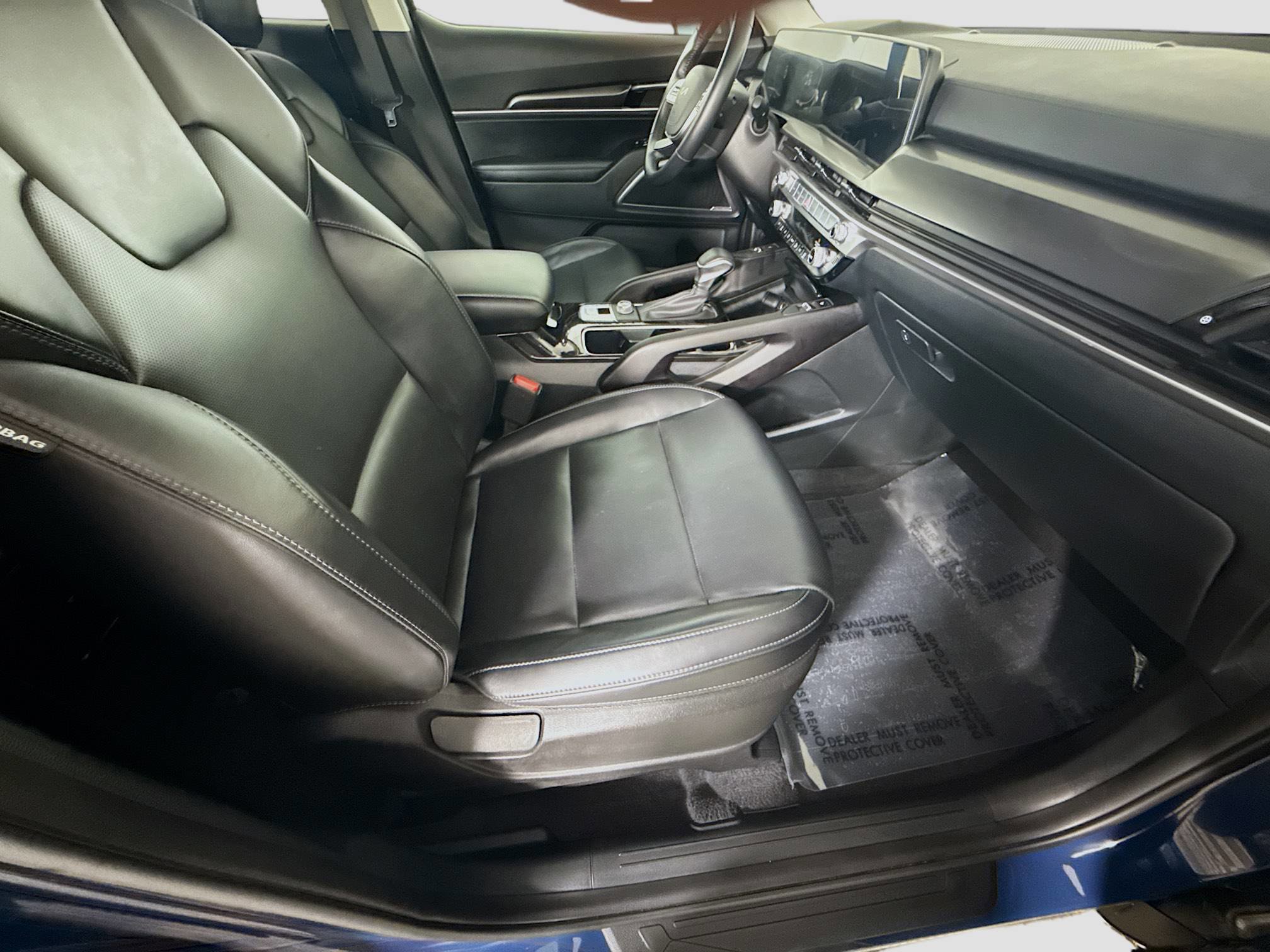 Used 2025 Kia Telluride S image 27