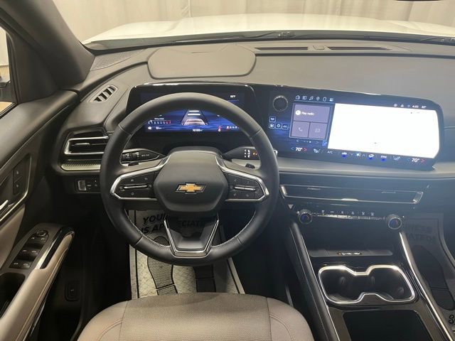 Used 2025 Chevrolet Traverse LT image 20