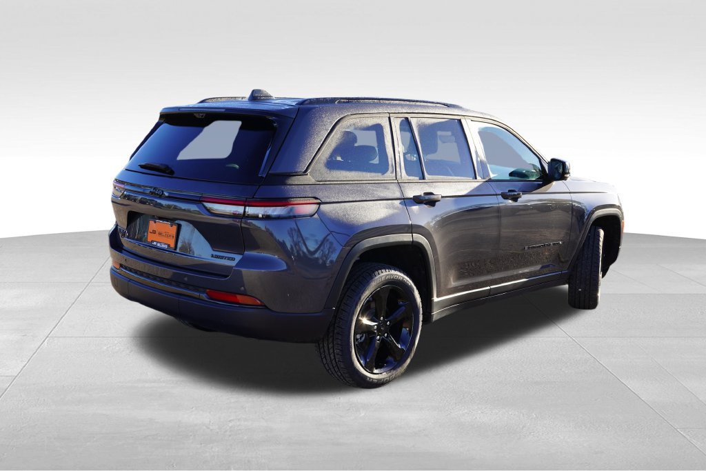 Certified 2025 Jeep Grand Cherokee Limited w/ Luxury Tech Group II AWD/4WD image 5