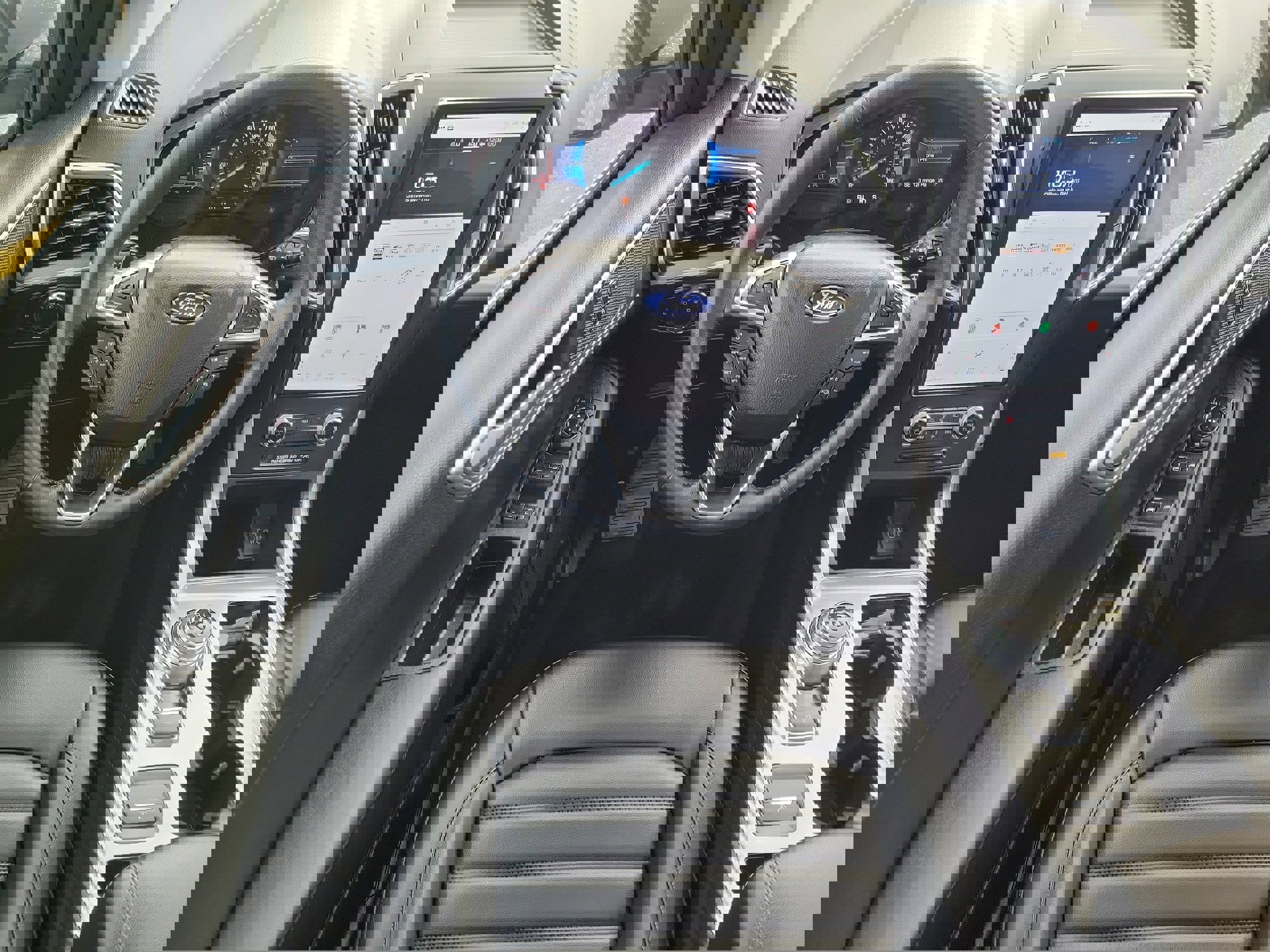 Used 2024 Ford Edge SEL w/ Convenience Package image 14