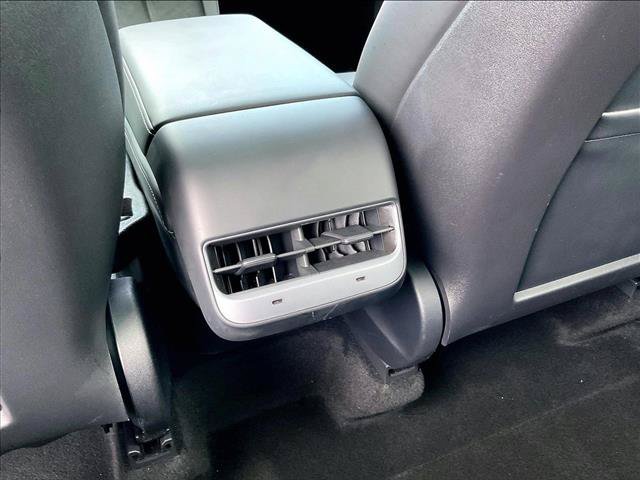 Used 2023 Tesla Model Y Long Range AWD/4WD image 20