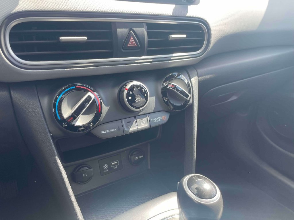 Used 2019 Hyundai Kona SEL w/ SEL Tech Package 02 AWD/4WD image 30