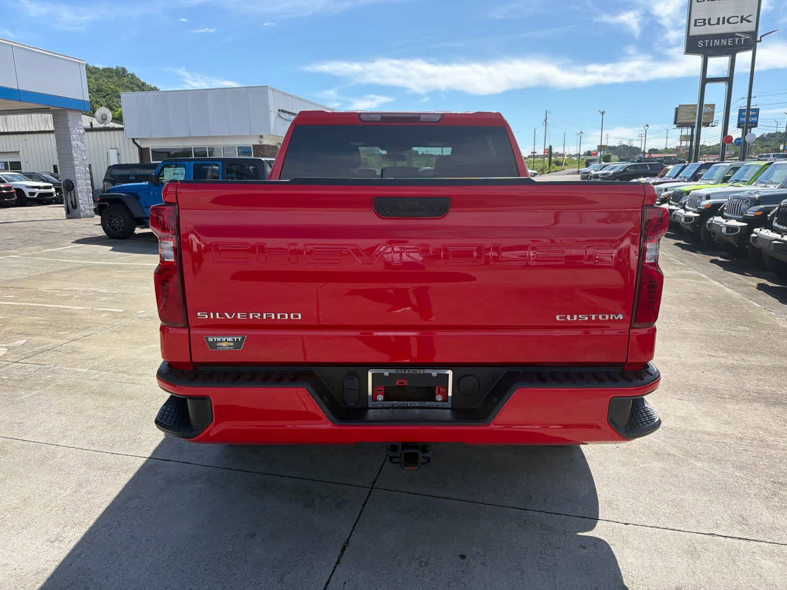 Used 2024 Chevrolet Silverado 1500 Custom RWD image 8