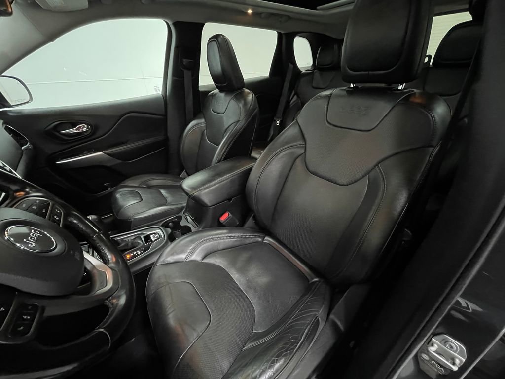 Used 2021 Jeep Cherokee Limited image 13