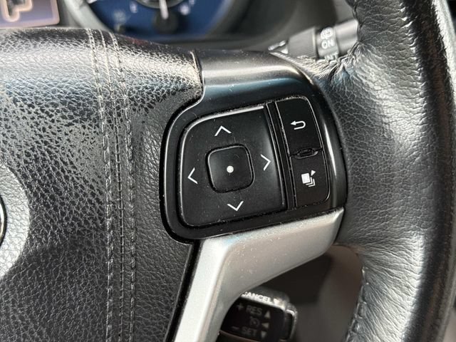 Used 2015 Toyota Sienna XLE Premium FWD image 24