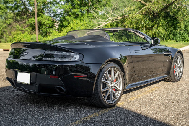Used 2015 Aston Martin V8 Vantage GT RWD image 8