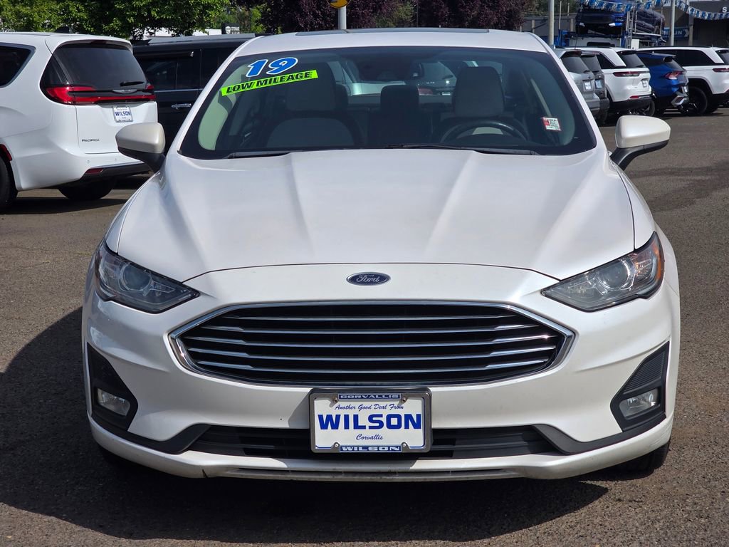 Used 2019 Ford Fusion SE w/ Equipment Group 151A FWD image 6