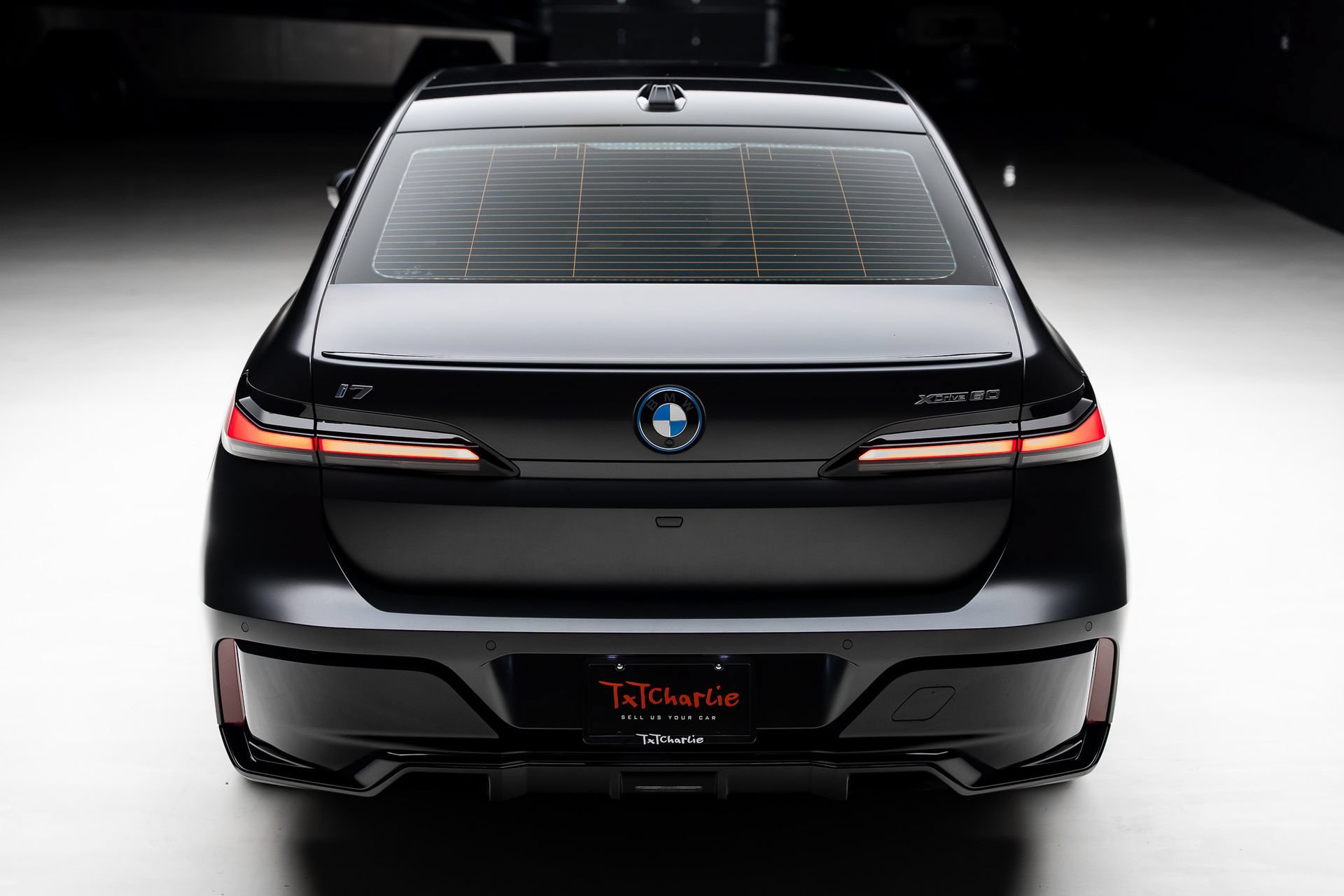 Used 2023 BMW i7 xDrive60 AWD/4WD image 24