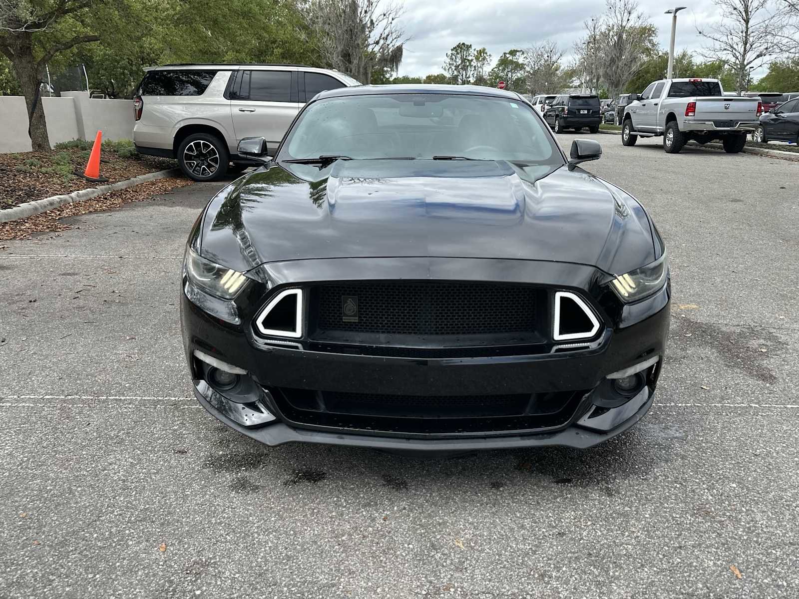 Used 2017 Ford Mustang Premium image 9